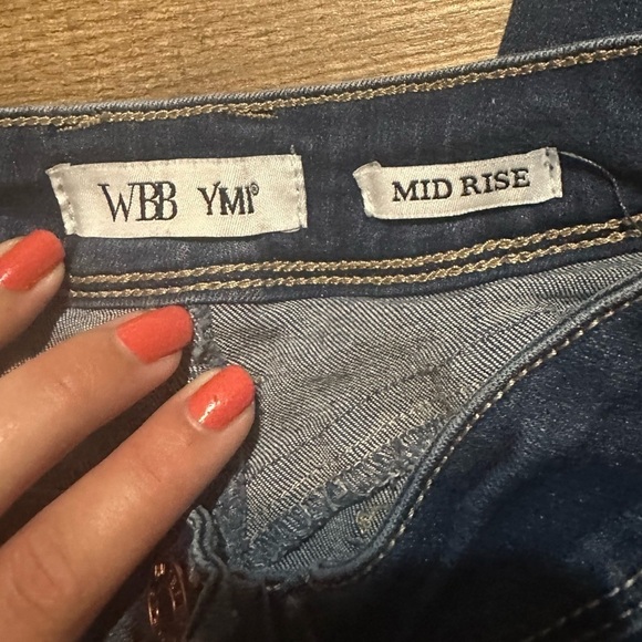 YMI Distressed Jeans Mid rise - Picture 3 of 4